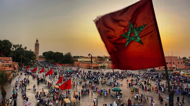 marrakech_plaza_con_bandera