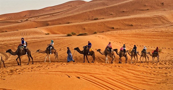 paseo_atardecer_en_el_desierto