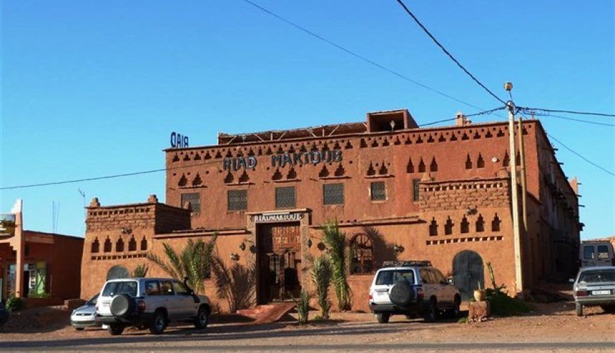 Riad Maktoub Ait Benhaddou: Hospedaje Tradicional Junto al Ksar