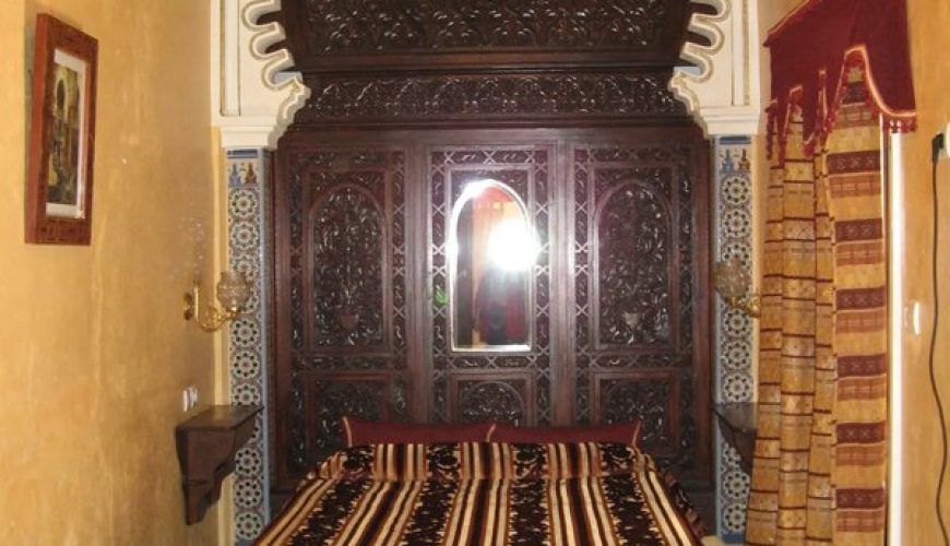 Riad El Reducto: Tu Alojamiento en el Corazón de Tetuán